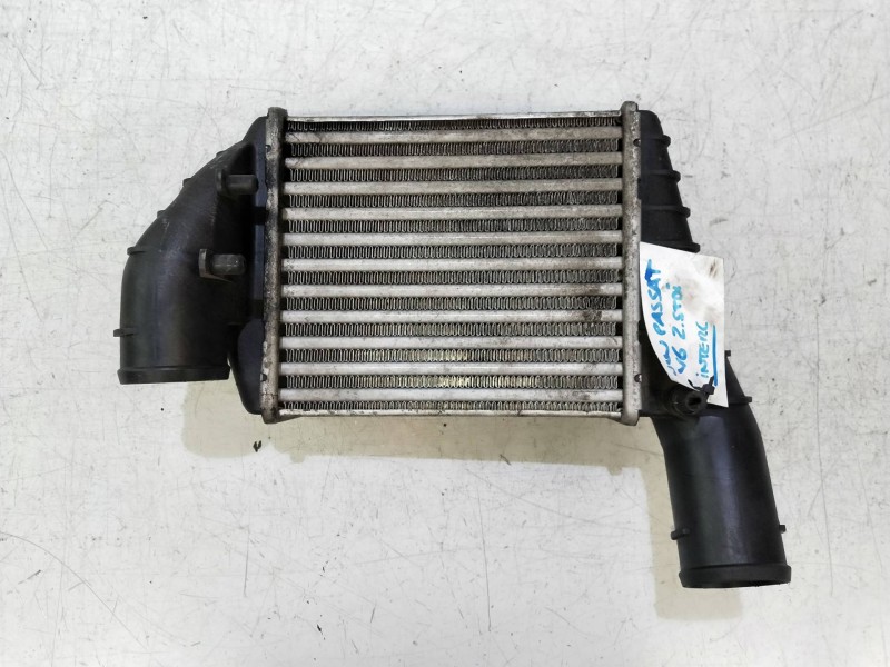 Recambio de intercooler para volkswagen passat berlina (3b2) 2.5 v6 tdi referencia OEM IAM   