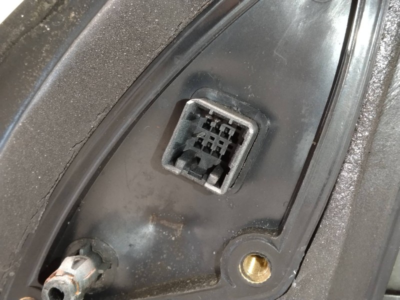 Recambio de retrovisor derecho para kia rio ls berlina (5-ptas.) referencia OEM IAM   ELECTRICO