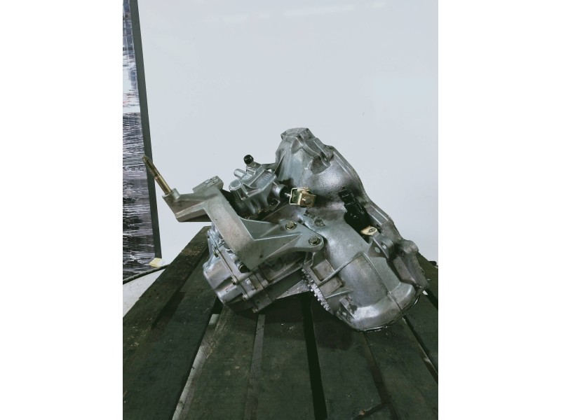Recambio de caja cambios para chevrolet evanda cdx referencia OEM IAM BM4176 FD013186 5V