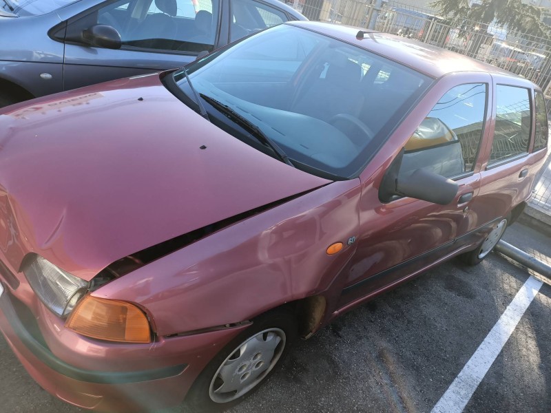 fiat punto berlina (176) del año 1997