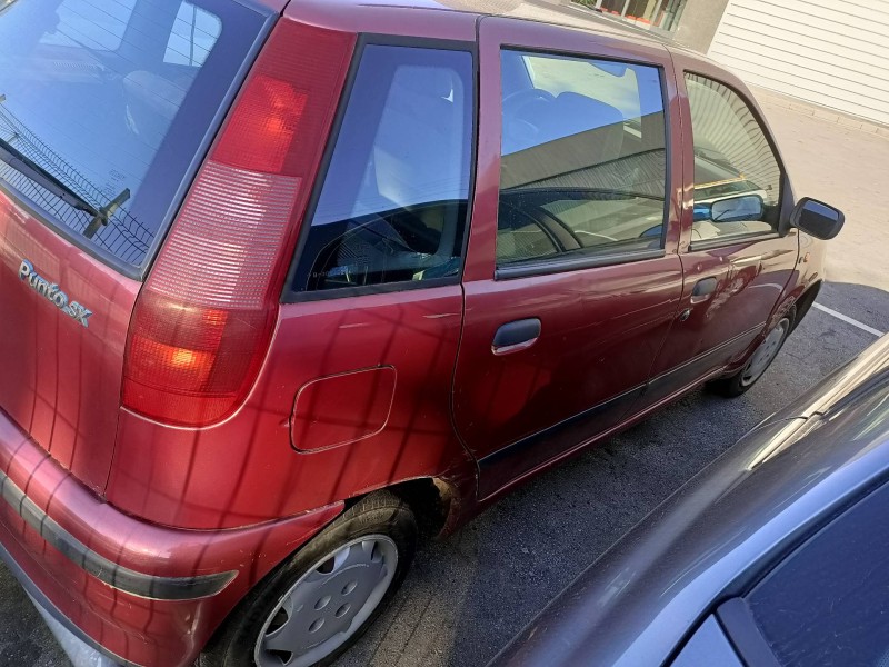fiat punto berlina (176) del año 1997