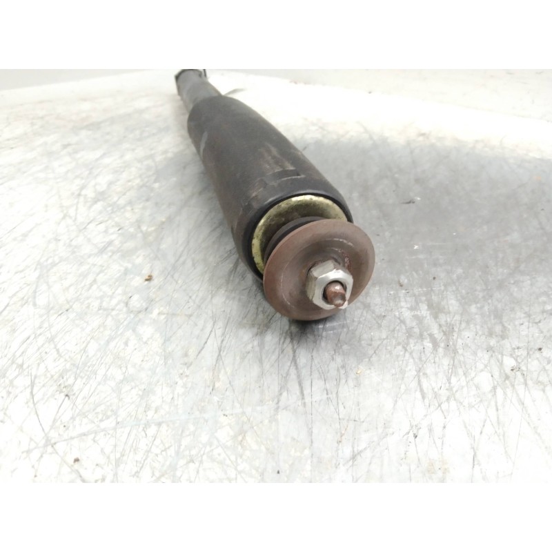 Recambio de amortiguador trasero para opel corsa c 1.2 16v cat (z 12 xep / lb4) referencia OEM IAM   