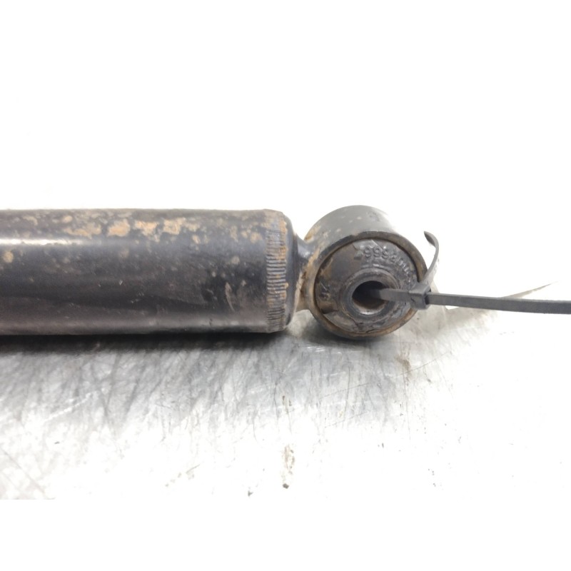 Recambio de amortiguador trasero para opel corsa c 1.7 16v di cat (y 17 dtl / lk8) referencia OEM IAM   