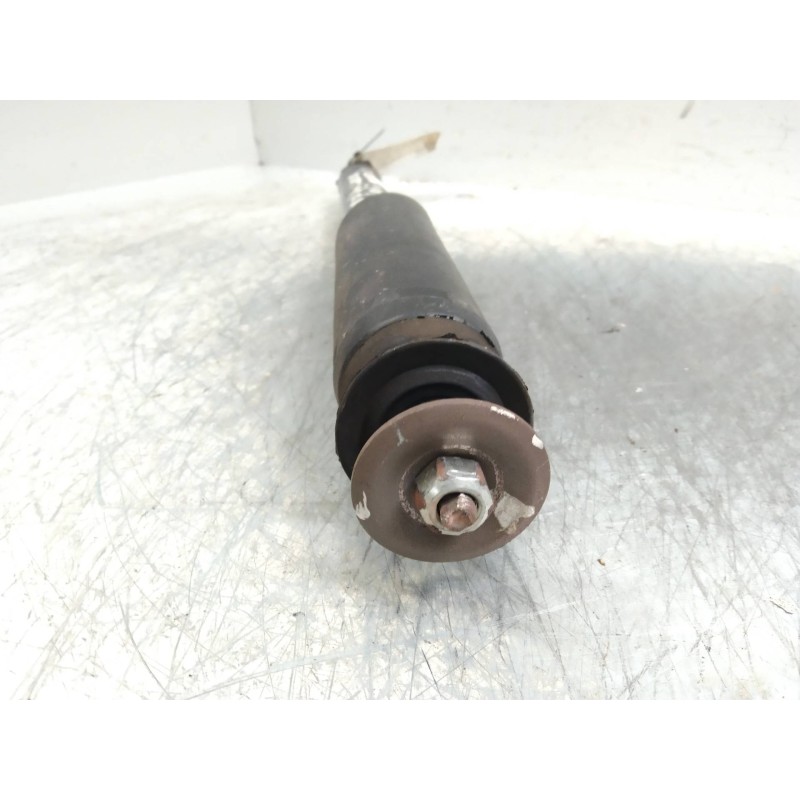 Recambio de amortiguador trasero para opel corsa c 1.7 16v di cat (y 17 dtl / lk8) referencia OEM IAM   