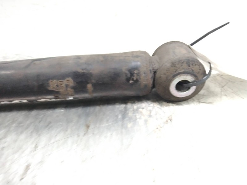 Recambio de amortiguador trasero para opel corsa d enjoy referencia OEM IAM   