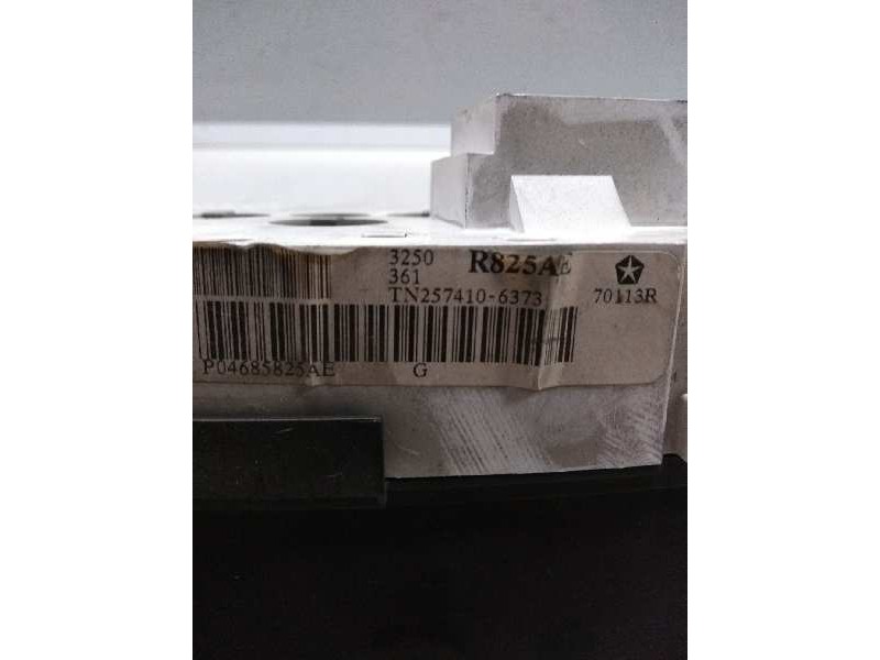 Recambio de cuadro instrumentos para chrysler voyager (rg) 2.5 crd cat referencia OEM IAM TN2574106373 P04685825AE R825AE 70113R