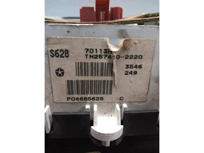 Recambio de cuadro instrumentos para chrysler voyager (gs) referencia OEM IAM TN2574102220 P04685628 S628 70113R