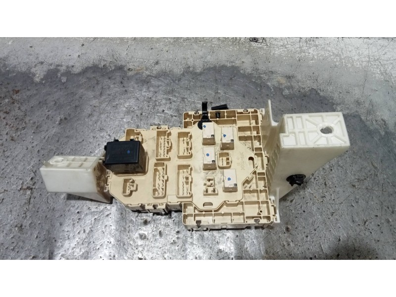 Recambio de caja reles / fusibles para fiat sedici (189) 1.9 8v multijet dynamic referencia OEM IAM 3677079J21  