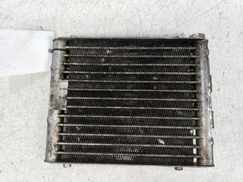 Recambio de radiador aceite para audi a6 berlina (4b2) 2.5 v6 24v tdi referencia OEM IAM 4B0137021C   Recambio de radiador aceite para audi a6 berlina (4b2) 2.5 v6 24v tdi referencia OEM IAM 4B0137021C