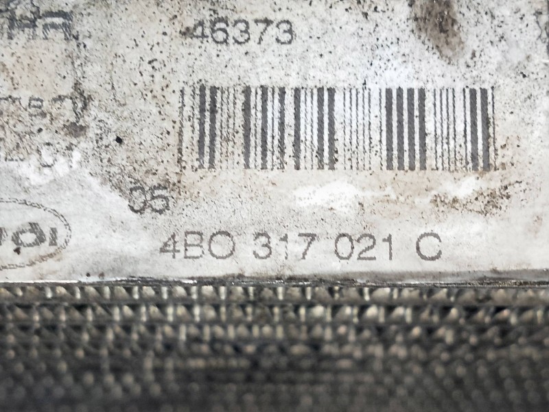 Recambio de radiador aceite para audi a6 berlina (4b2) 2.5 v6 24v tdi referencia OEM IAM 4B0137021C   Recambio de radiador aceite para audi a6 berlina (4b2) 2.5 v6 24v tdi referencia OEM IAM 4B0137021C