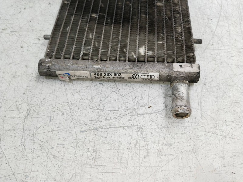 Recambio de radiador aceite para audi a6 berlina (4b2) 2.4 (121kw) referencia OEM IAM 4B0203503  