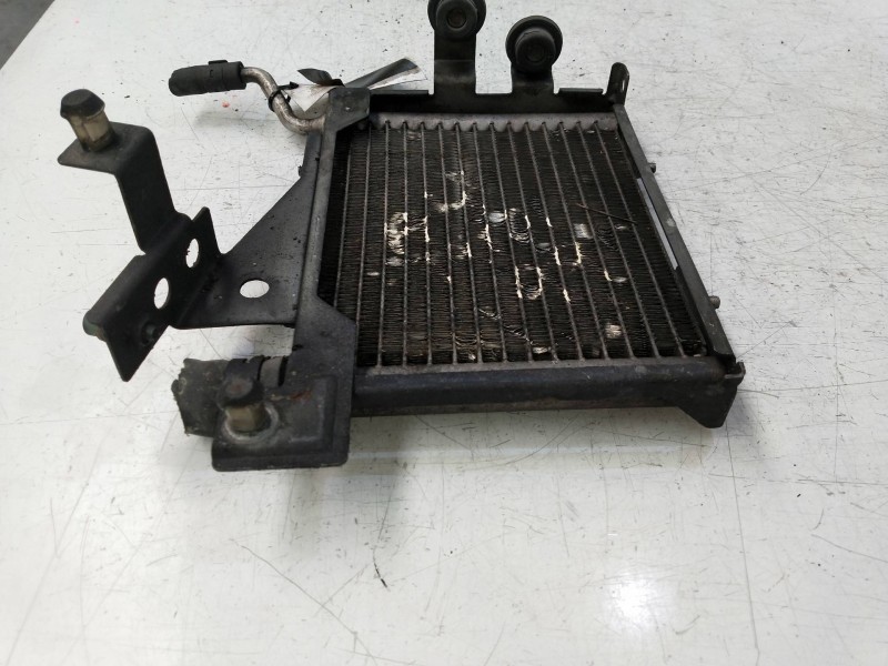 Recambio de radiador aceite para audi s4 avant (b5) referencia OEM IAM 8D0203503A  