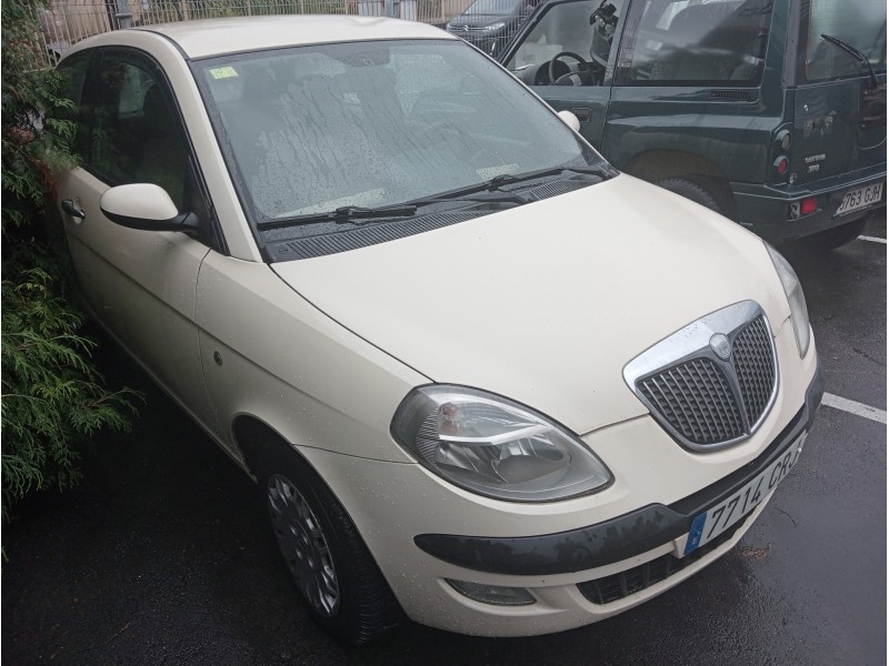lancia ypsilon (101) del año 2004