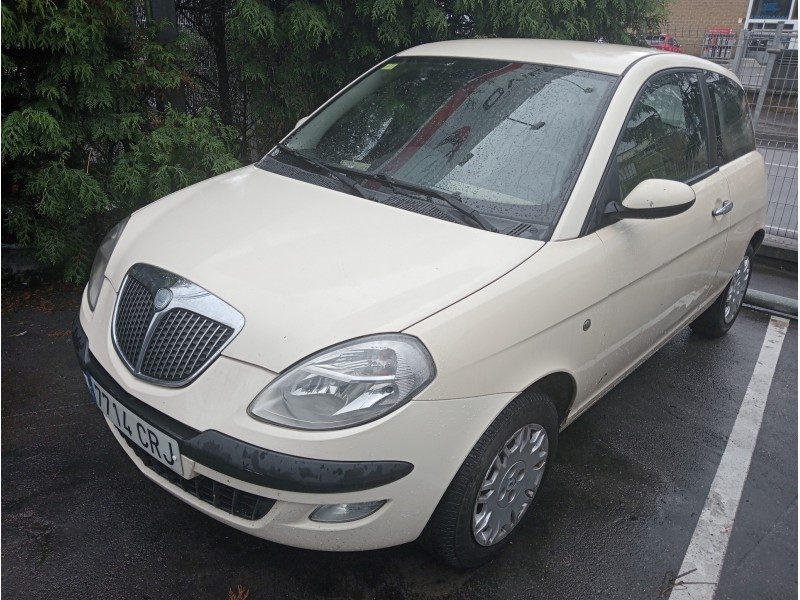 lancia ypsilon (101) del año 2004