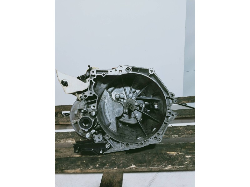 Recambio de caja cambios para peugeot 207 xs pack referencia OEM IAM 20DP26 0542246A 