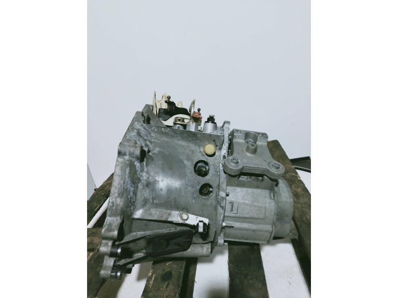 Recambio de caja cambios para peugeot 207 xs pack referencia OEM IAM 20DP26 0542246A 