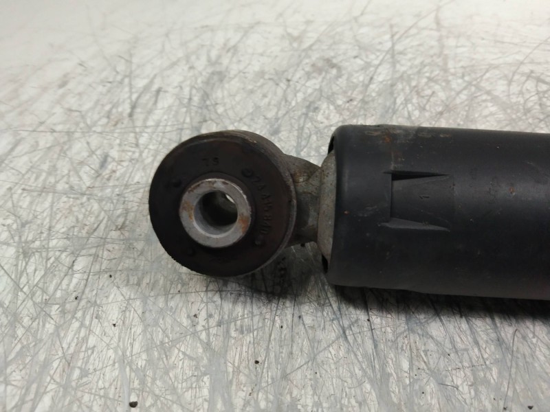 Recambio de amortiguador trasero para opel signum básico referencia OEM IAM 13181986  