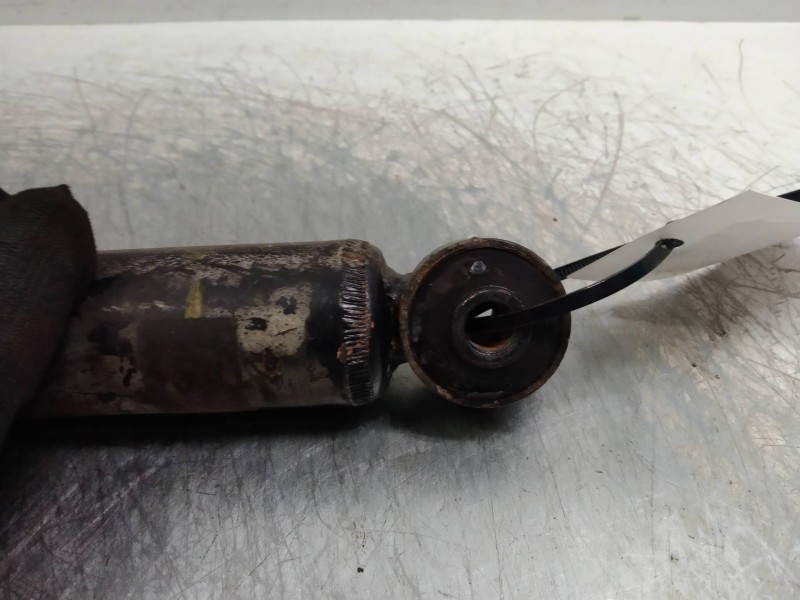 Recambio de amortiguador trasero para opel tigra twin top 1.4 16v referencia OEM IAM   