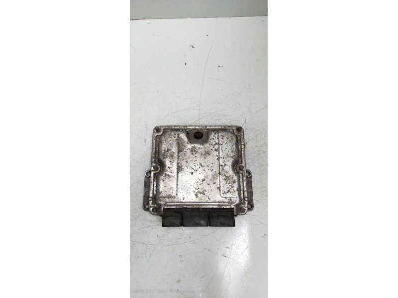 Recambio de centralita motor uce para renault laguna ii (bg0) authentique referencia OEM IAM 0281010556 8200153946 8200095416