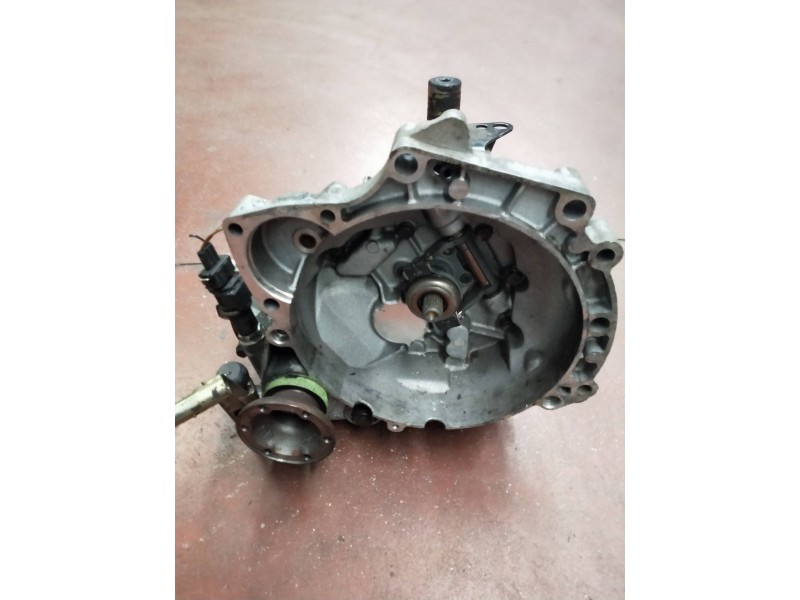 Recambio de caja cambios para volkswagen polo berlina (6n1) 1.6 referencia OEM IAM 48CWV 25104 067914 