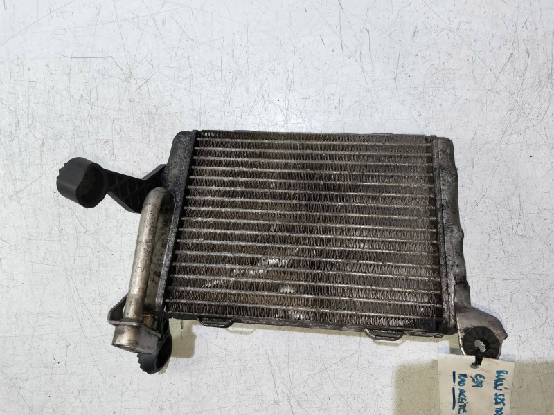 Recambio de radiador aceite para bmw serie 5 berlina (e39) 525tds referencia OEM IAM    Recambio de radiador aceite para bmw serie 5 berlina (e39) 525tds referencia OEM IAM