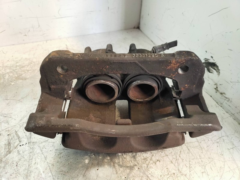 Recambio de pinza freno delantera derecha para fiat scudo combi (272) l1h1 120 multijet (5 pl.) referencia OEM IAM 32331295A  