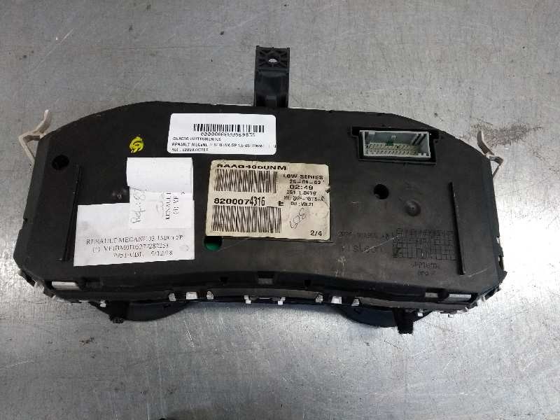 Recambio de cuadro instrumentos para renault megane ii berlina 5p 1.5 dci diesel referencia OEM IAM 8200074316E  