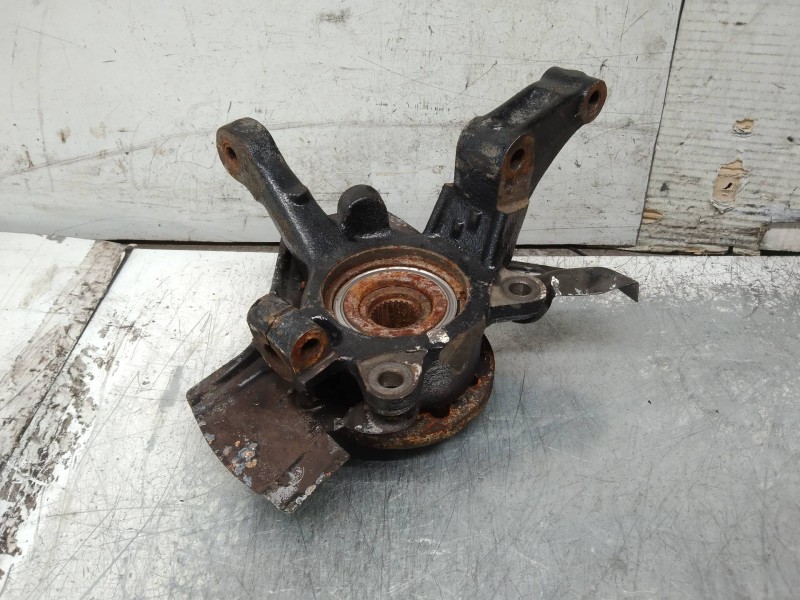 Recambio de mangueta delantera izquierda para peugeot expert kombi confort acristaldo (5 asientos) referencia OEM IAM   