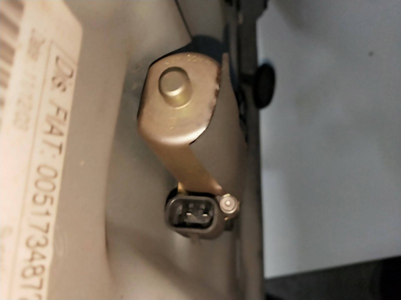 Recambio de elevalunas delantero derecho para fiat idea (135) referencia OEM IAM   5P Recambio de elevalunas delantero derecho para fiat idea (135) referencia OEM IAM   5P