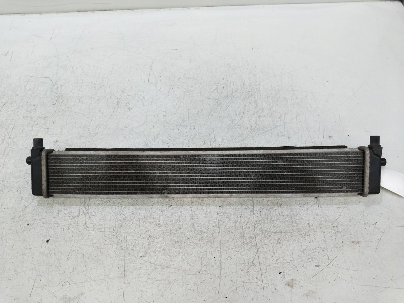 Recambio de radiador aceite para lexus ct 200h referencia OEM IAM   