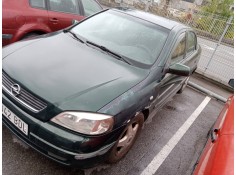 opel astra g berlina del año 2000