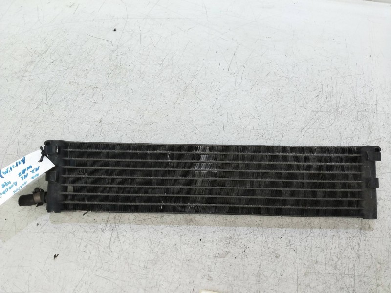 Recambio de radiador aceite para mercedes clase m (w163) 400 cdi (163.128) referencia OEM IAM A1635000102  