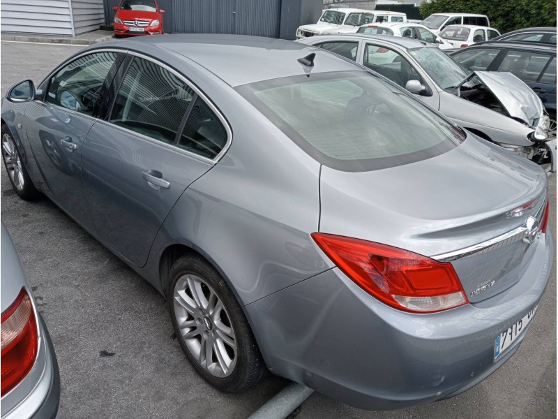 opel insignia berlina del año 2009
