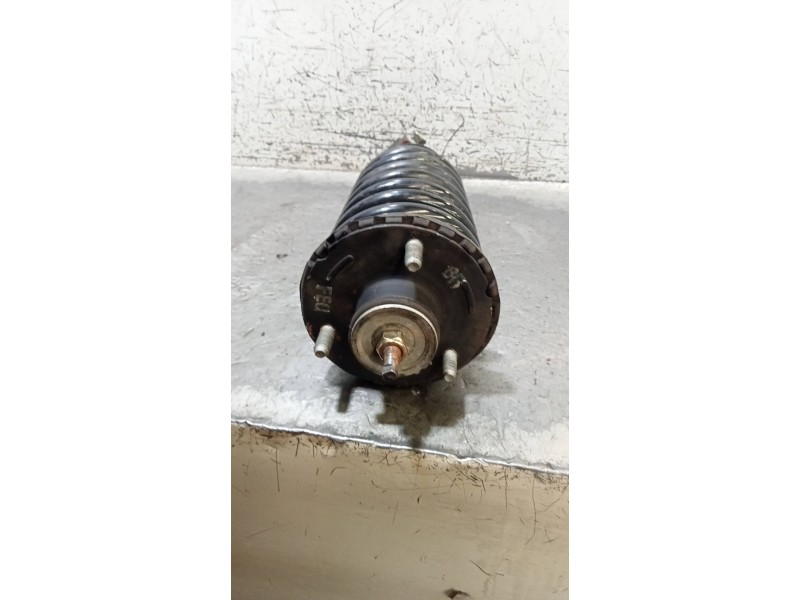 Recambio de amortiguador delantero derecho para ssangyong actyon 200 xdi referencia OEM IAM   