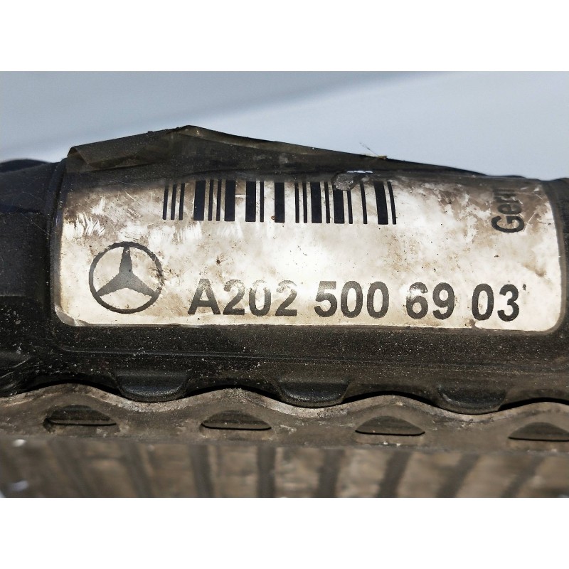 Recambio de radiador aceite para mercedes clase c (w202) berlina 220 cdi (202.133) referencia OEM IAM A2025006903  