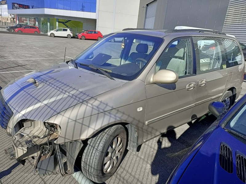 kia carnival ii del año 2004