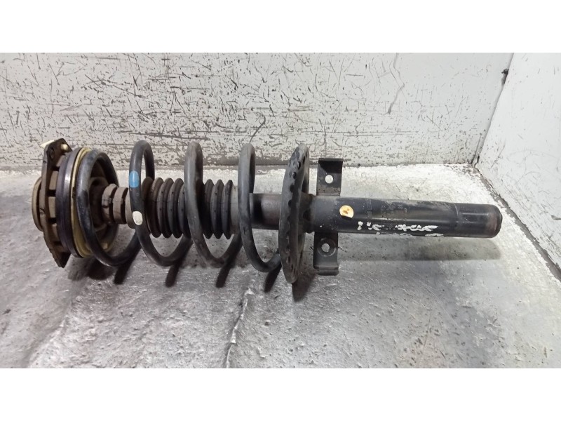 Recambio de amortiguador delantero izquierdo para renault megane ii berlina 3p luxe dynamique referencia OEM IAM 8200335187 0306