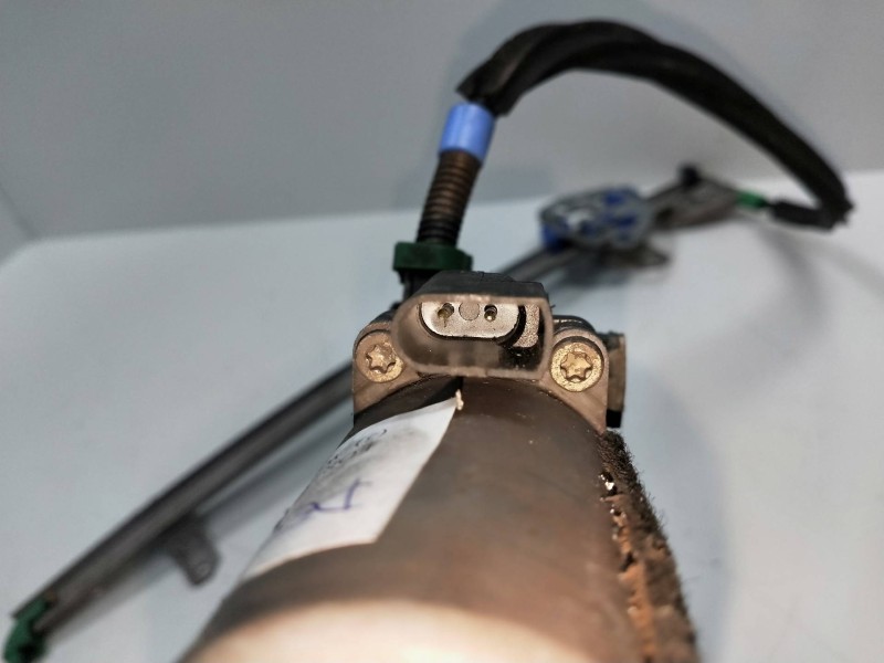 Recambio de elevalunas delantero derecho para ford escort berlina/turnier 1.8 16v cat referencia OEM IAM 91A814553C  3P