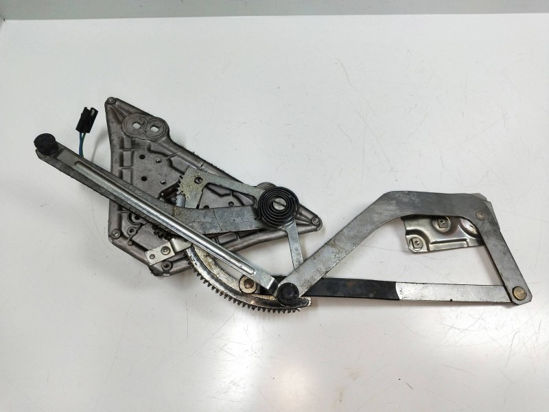 Recambio de elevalunas delantero derecho para ford orion referencia OEM IAM 81AB14553BA 680245003 4P