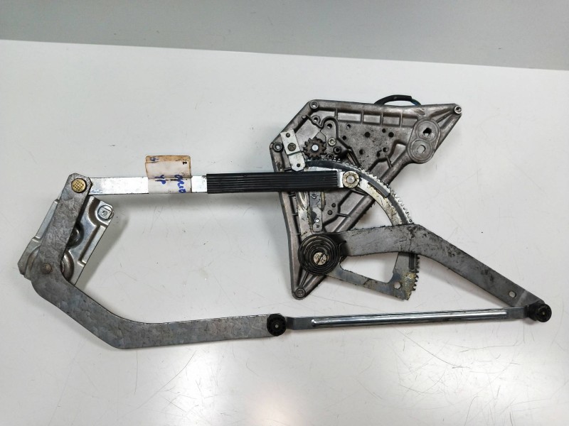 Recambio de elevalunas delantero derecho para ford orion referencia OEM IAM 81AB14553BA 680245003 4P