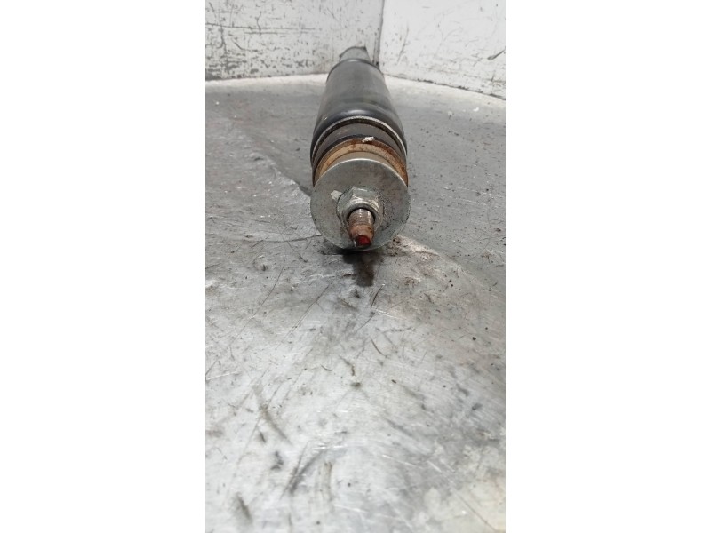 Recambio de amortiguador trasero derecho para ssangyong actyon 200 xdi referencia OEM IAM   