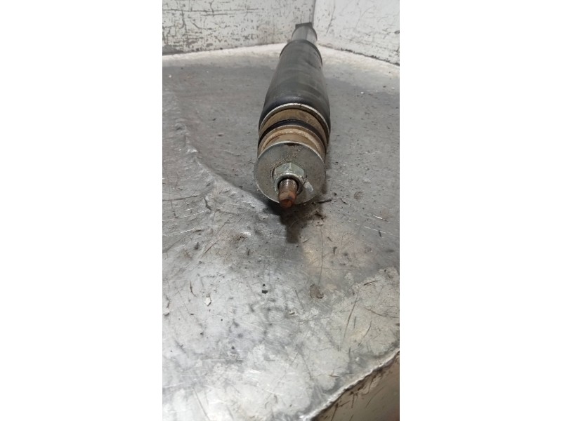 Recambio de amortiguador trasero izquierdo para ssangyong actyon 200 xdi referencia OEM IAM 4531009502  