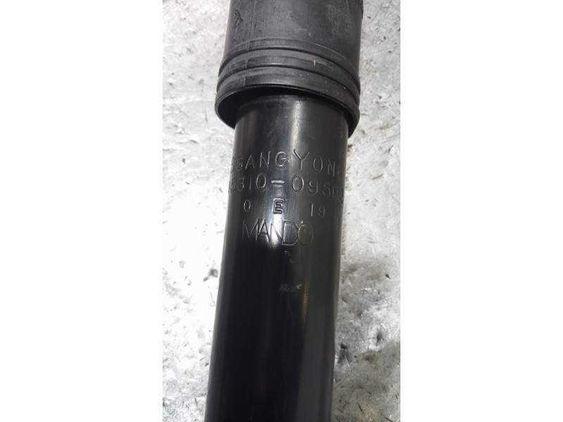 Recambio de amortiguador trasero izquierdo para ssangyong actyon 200 xdi referencia OEM IAM 4531009502  