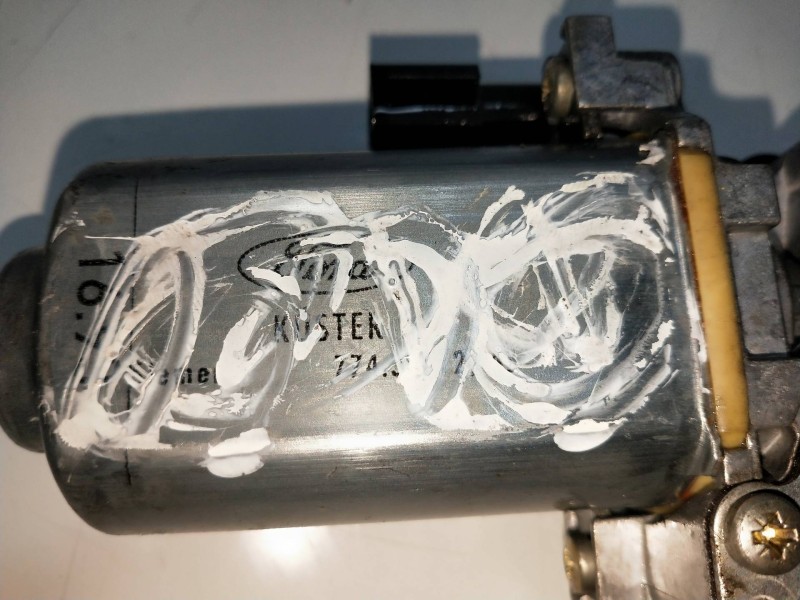 Recambio de elevalunas delantero izquierdo para ford fiesta berl./courier 1.8 referencia OEM IAM   3P