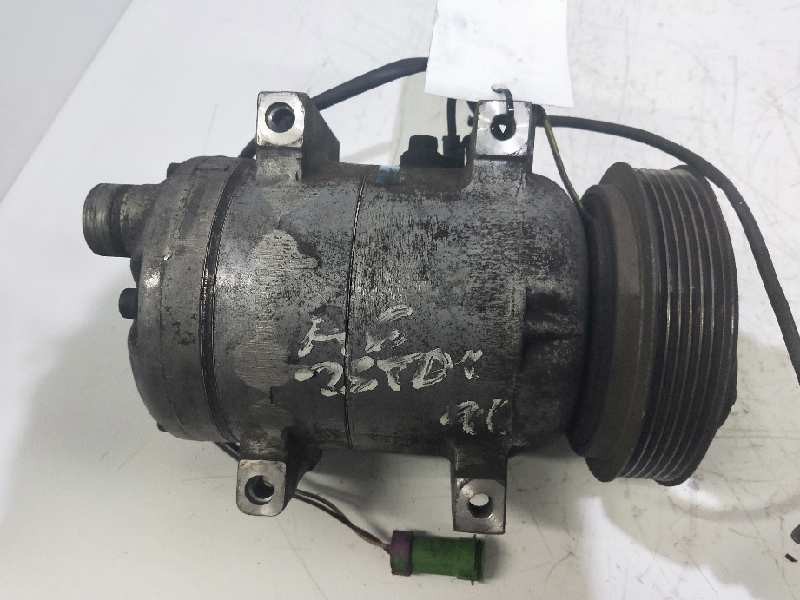 Recambio de compresor aire acondicionado para audi a6 avant (c4) 2.5 tdi referencia OEM IAM 4A0260805AD 5062310323 5060310484