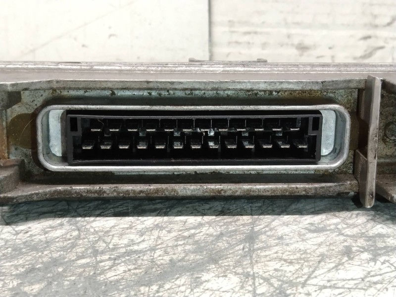 Recambio de centralita motor uce para renault kangoo (f/kc0) alize referencia OEM IAM R04080012H HOM7700104956 7700111206 80759K