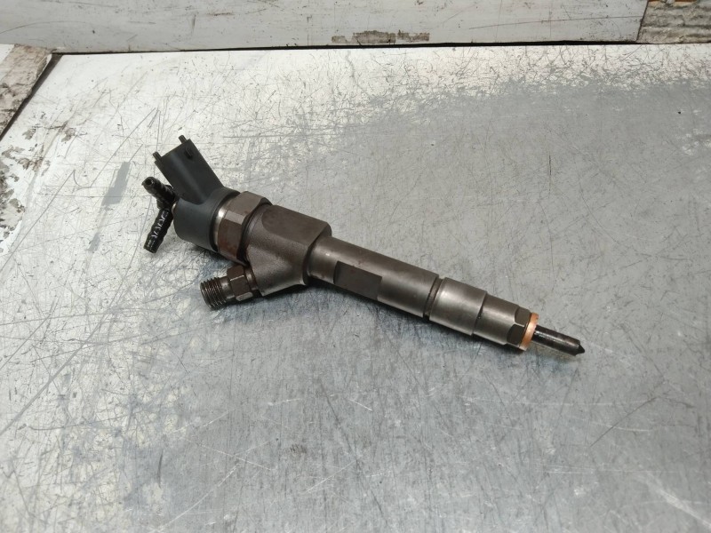 Recambio de inyector para renault laguna ii (bg0) dynamique referencia OEM IAM 0445110021 7700111014 BOSCH
