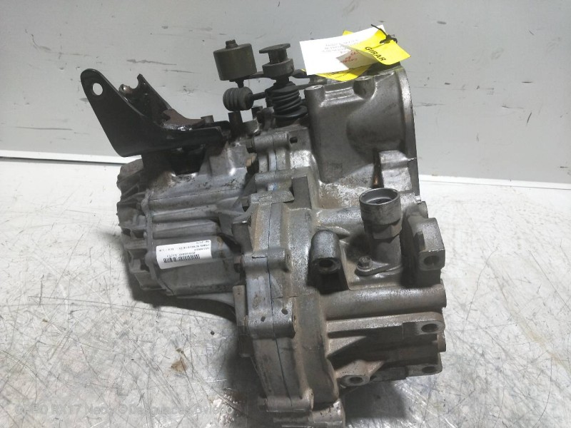 Recambio de caja cambios para hyundai matrix (fc) 1.6 gls referencia OEM IAM J21873 052004 