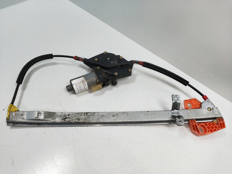 Recambio de elevalunas delantero derecho para ford fiesta berlina referencia OEM IAM   5P Recambio de elevalunas delantero derecho para ford fiesta berlina referencia OEM IAM   5P