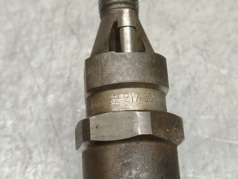 Recambio de inyector para nissan primera trav. (wp11) básico referencia OEM IAM 0432217308  BOSCH